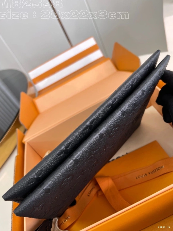 S-LOCK VUITTON LOUIS POCHETTE 0713